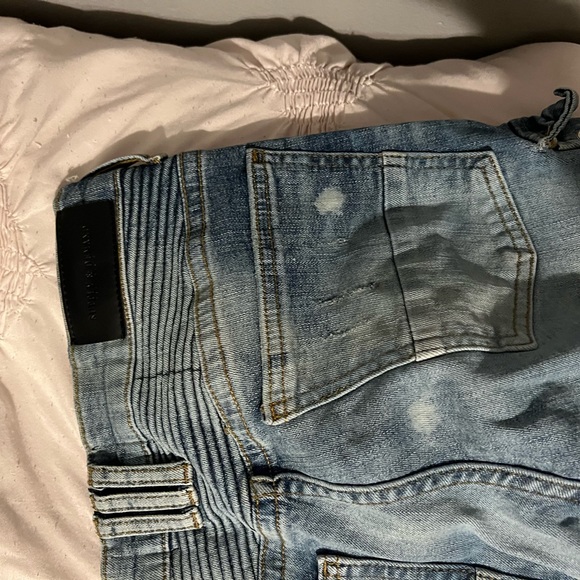 Supply & Demand Shredded Skinny Jeans 👖 - Picture 6 of 7